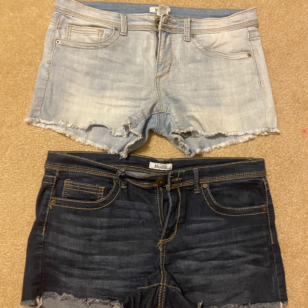 Juniors mudd brand shorts